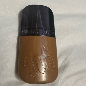 Urban Decay Face Bond Foundation in 24 Medium Neutral